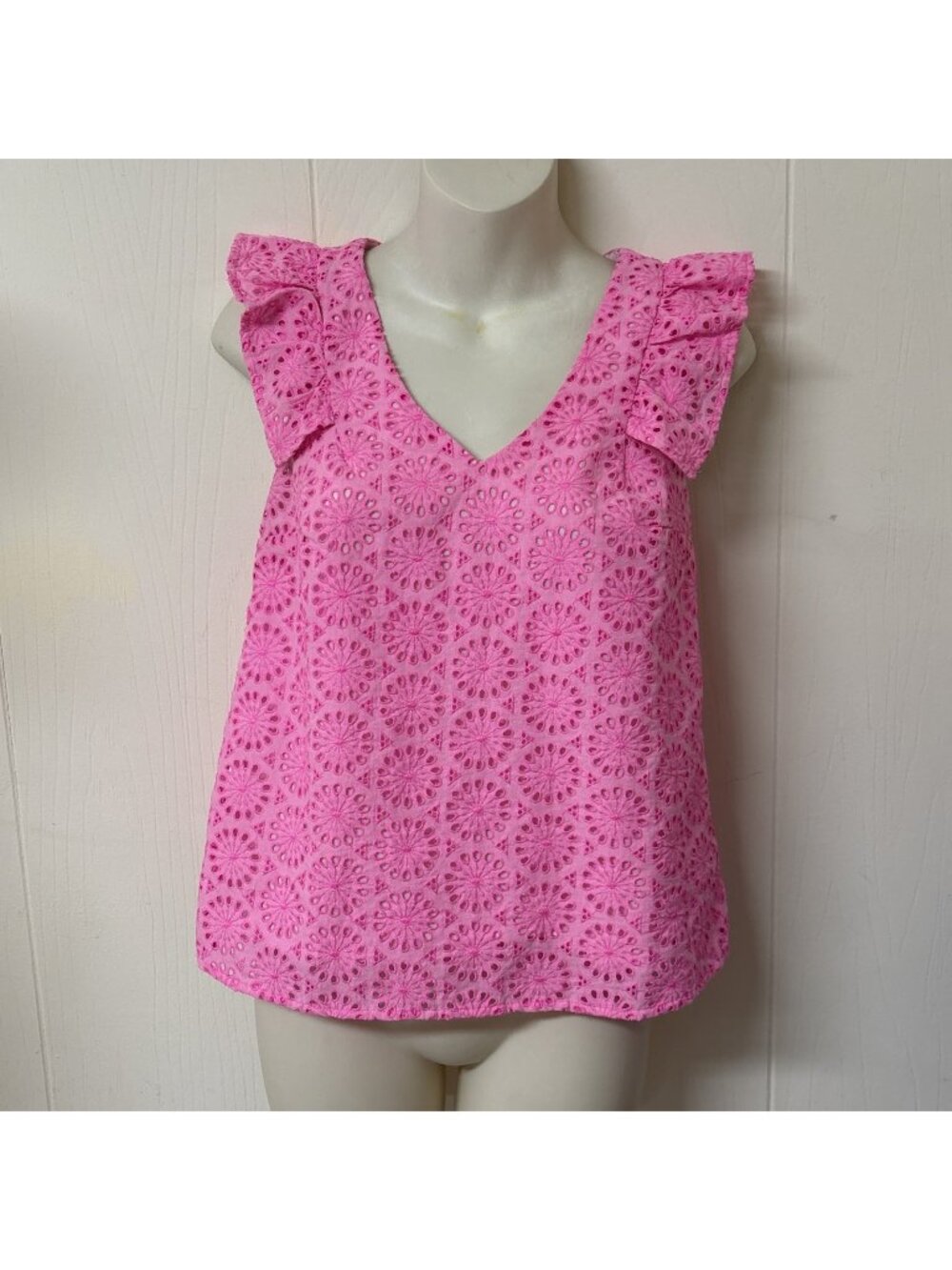 Lilly Pulitzer Top Womens XXS Lina Eyelet Prosecco Pink Starburst Shirt Lined